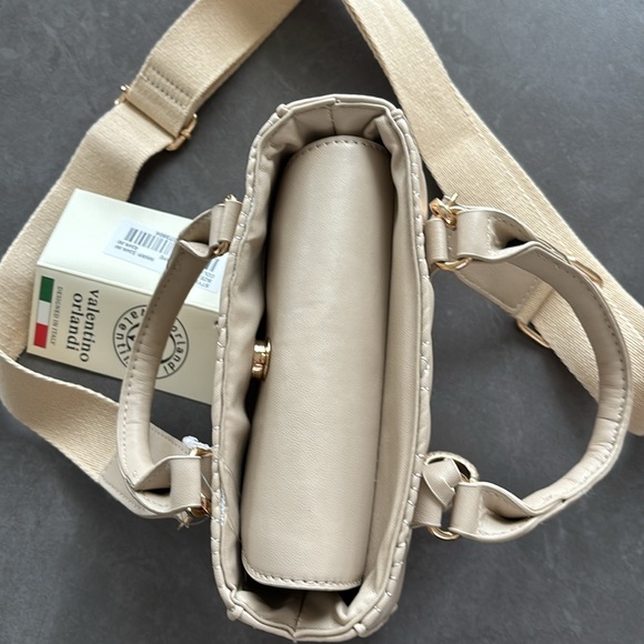 Valentino Orlandi Women's Quilted Crossbody Shoulder Hand Bag in Light Taupe NWT - Picture 11 of 12